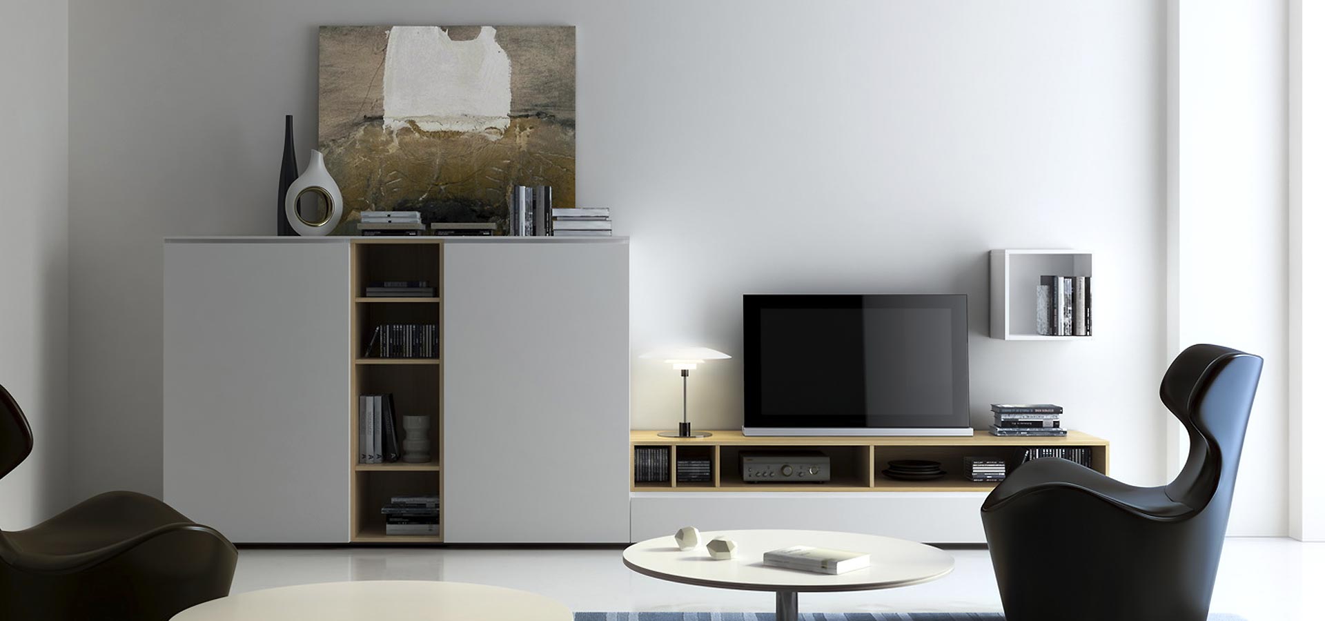 Moble amb panell blanc i fusta per tv